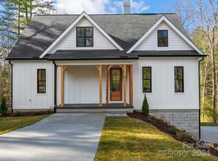 70 Reta Rd, Fairview, NC 28730