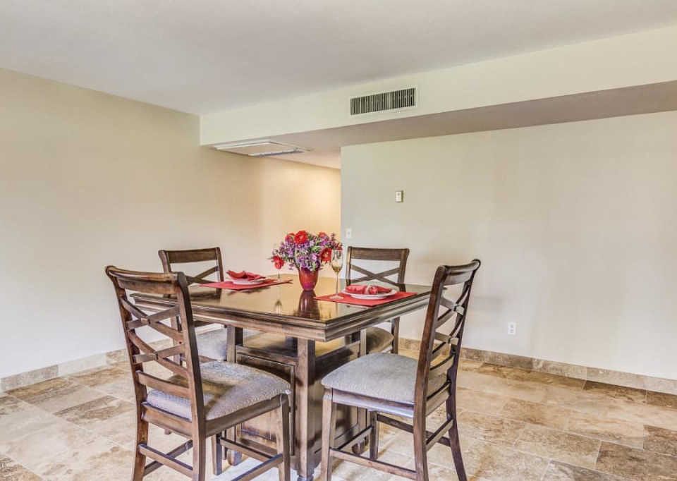1st image of 5124 N 31st Pl Unit 515