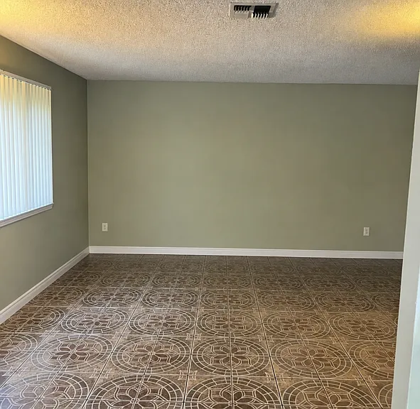 16122 S Ainsworth St #3 — Photo 4