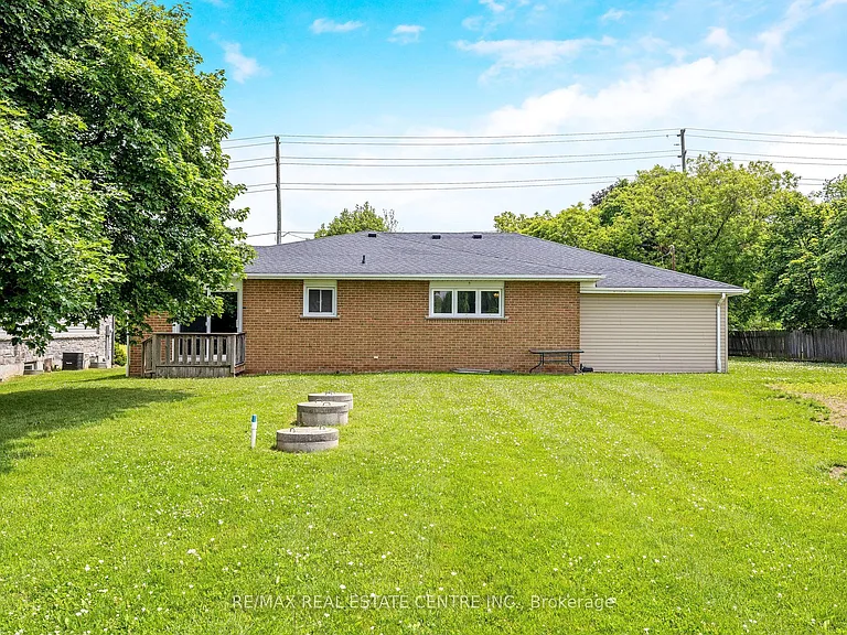 3161 Steeles Ave W — Photo 29