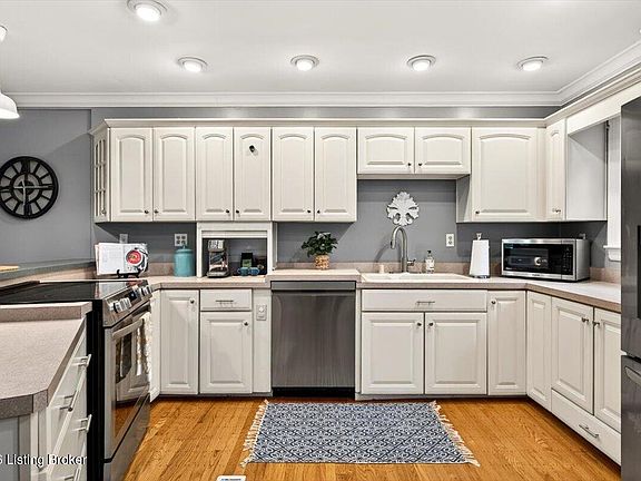 5th image of 2535 Saratoga Dr