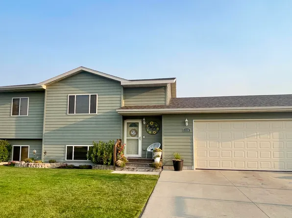 1114 17th Ave SW, Aberdeen, SD 57401