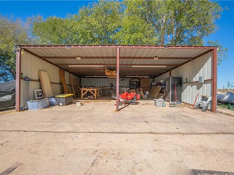 12802 County Line Rd — Photo 26