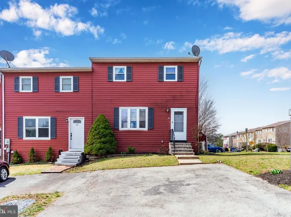 12 Aspen Dr, Etters, PA 17319
