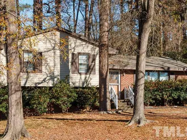 3605 Woodlea Dr, Raleigh, NC 27604