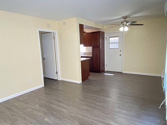 3rd image of 3757 Herman Ave