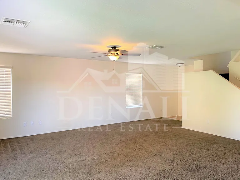 31443 N Cactus Dr — Photo 2