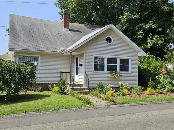 50 Fairwood Ave, Milford, CT 06460