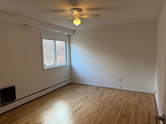 5th image of 7012 Cottage Ave Floor 2