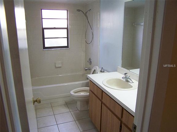 3rd image of 129 E Goodheart Ave