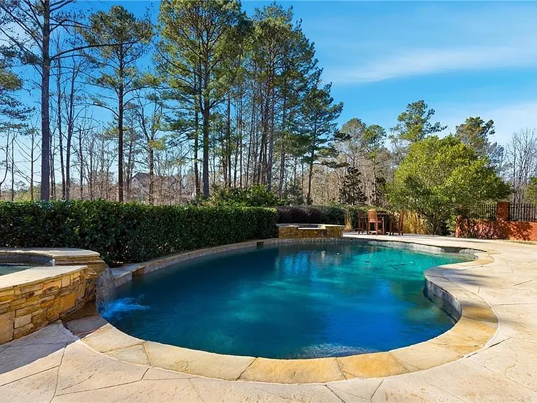 6335 Howell Cobb Ct — Photo 40