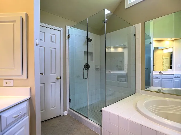 515 Mellbrook Ln — Photo 32