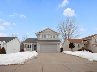 1760 Parkway Dr, Coralville, IA 52241