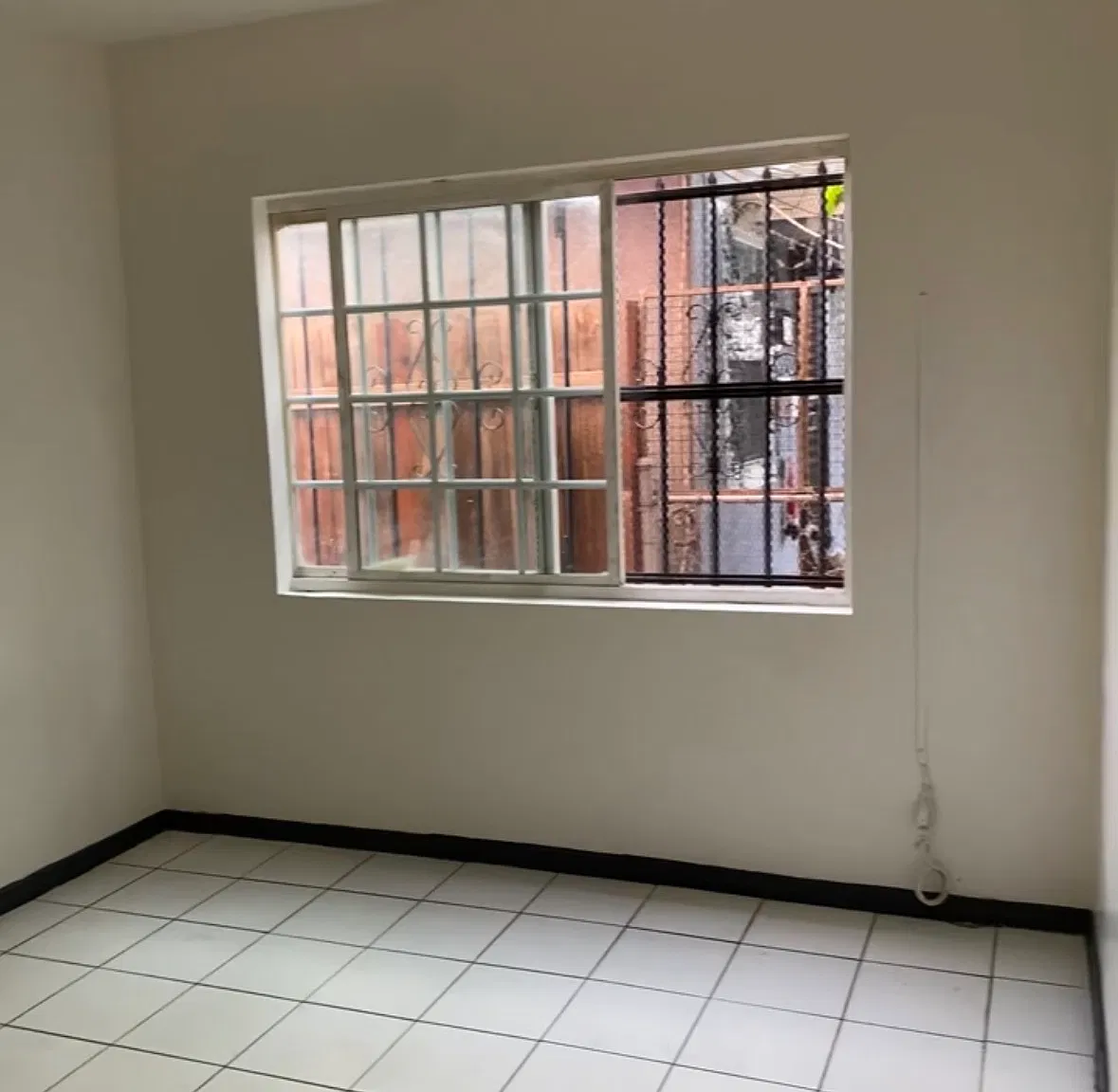 2 bed, 1000 sqft, $2,150 — Photo 3