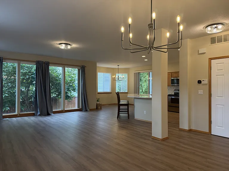 91 SW 106th Pl — Photo 8