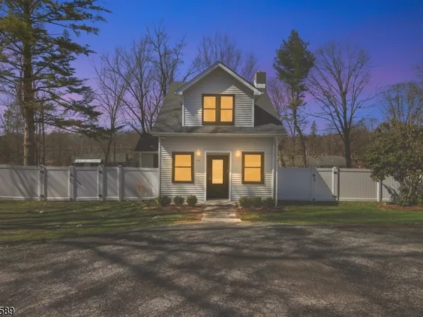 208 Annisquam Rd, Vernon Twp., NJ 07422