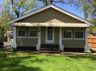 6074 Porter Rd, North Olmsted, OH 44070