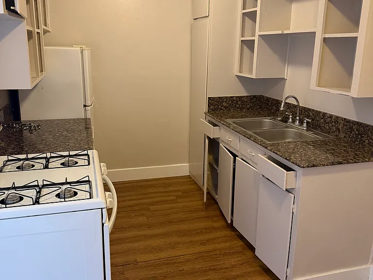 403 Bryan St #103 — Photo 3