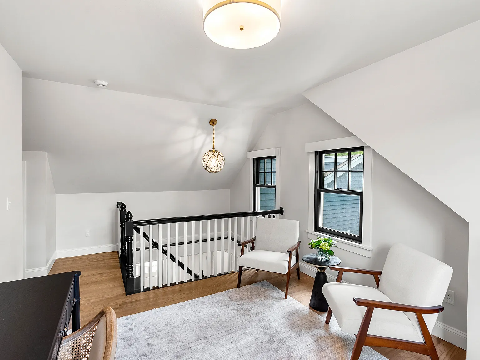 5 bed, 2.5 bath, 2763 sqft, $11,000 — Photo 4