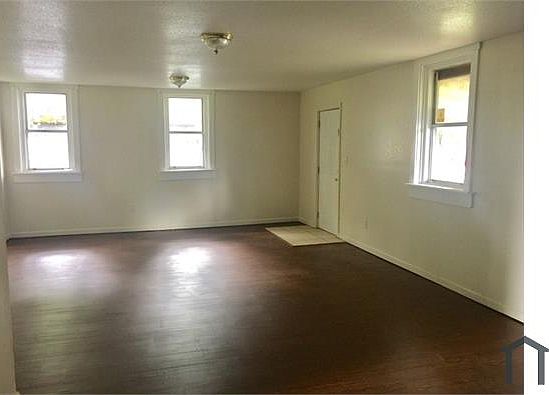 2nd image of 1614 Wayman St