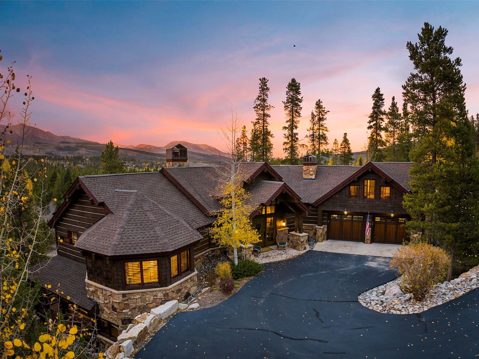 984 Gold Run Road