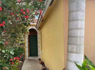 987 NE 42nd Ter, Homestead, FL 33033