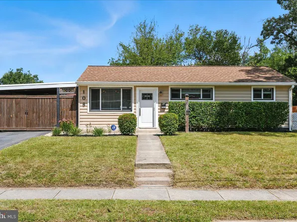 108 Saint James Dr, Glen Burnie, MD 21061