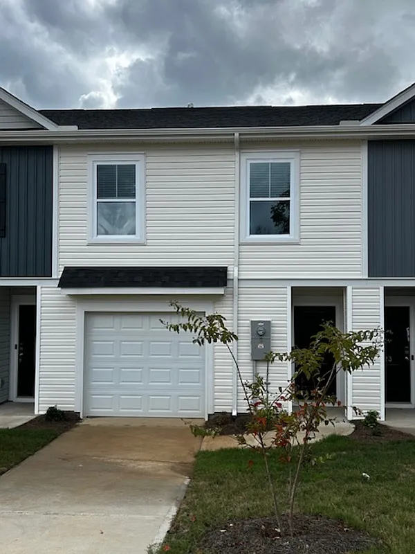 Building Photo - 21 Spring Pine Ct