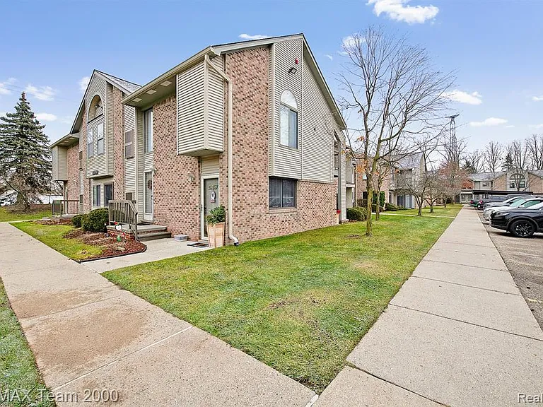 42461 Lilley Pointe Dr — Photo 17