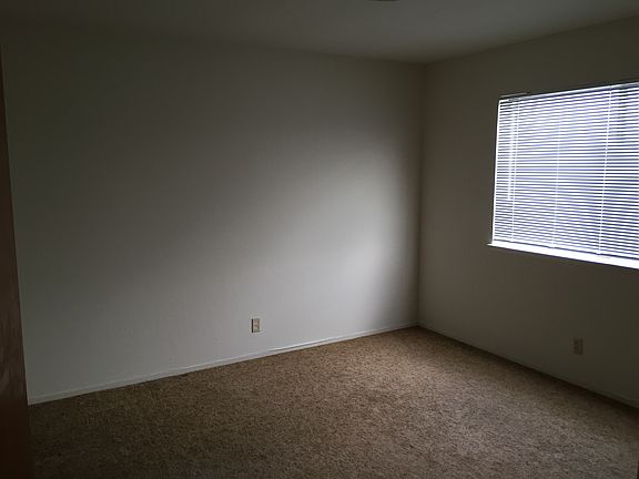 4th image of 335 N Fair Oaks Ave APT 3