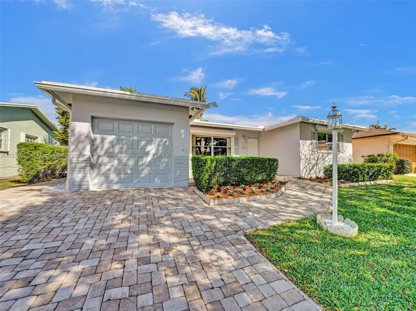 307 SE 4th St, Dania Beach, FL 33004