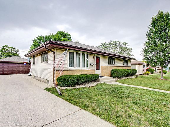2nd image of 6316 W Kinnickinnic River Pkwy
