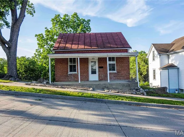 121 W 4th St, Hermann, MO 65041