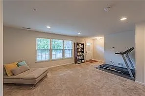 1812 Rutgers Ln — Photo 10