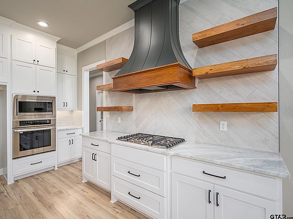 2nd image of 221 Serenity Dr