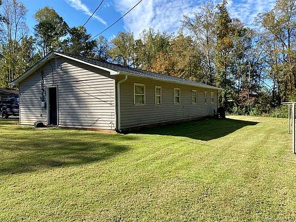 2nd image of 1075 Matika Dr