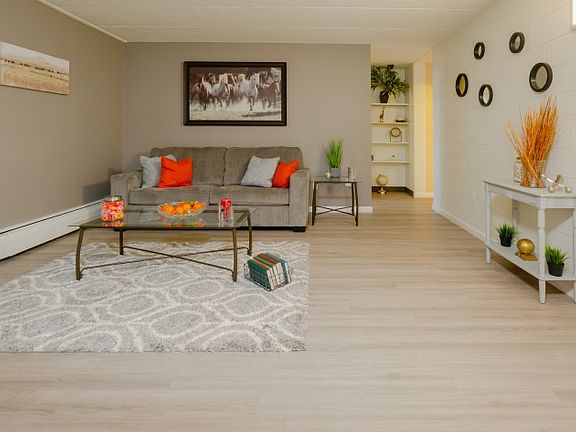 Living Room w/Tile Floors
