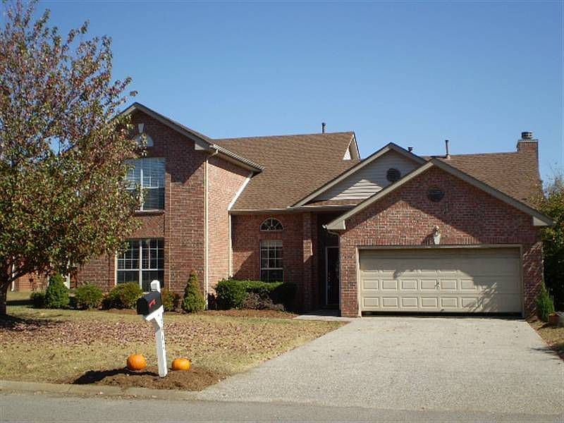 1st image of 2642 Churchill Dr