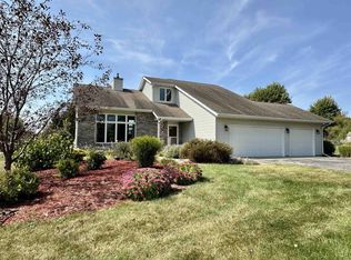 6428 S Edgewater Dr, Beloit, WI 53511