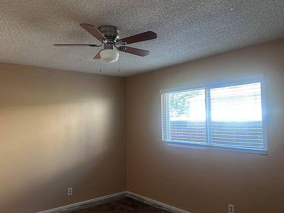 4th image of 5422 Bishop St