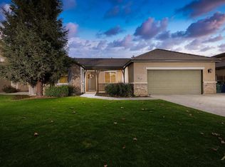 10509 Valverde Dr, Bakersfield, CA 93311