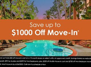 550 S Barrington Ave APT 3308, Los Angeles, CA 90049