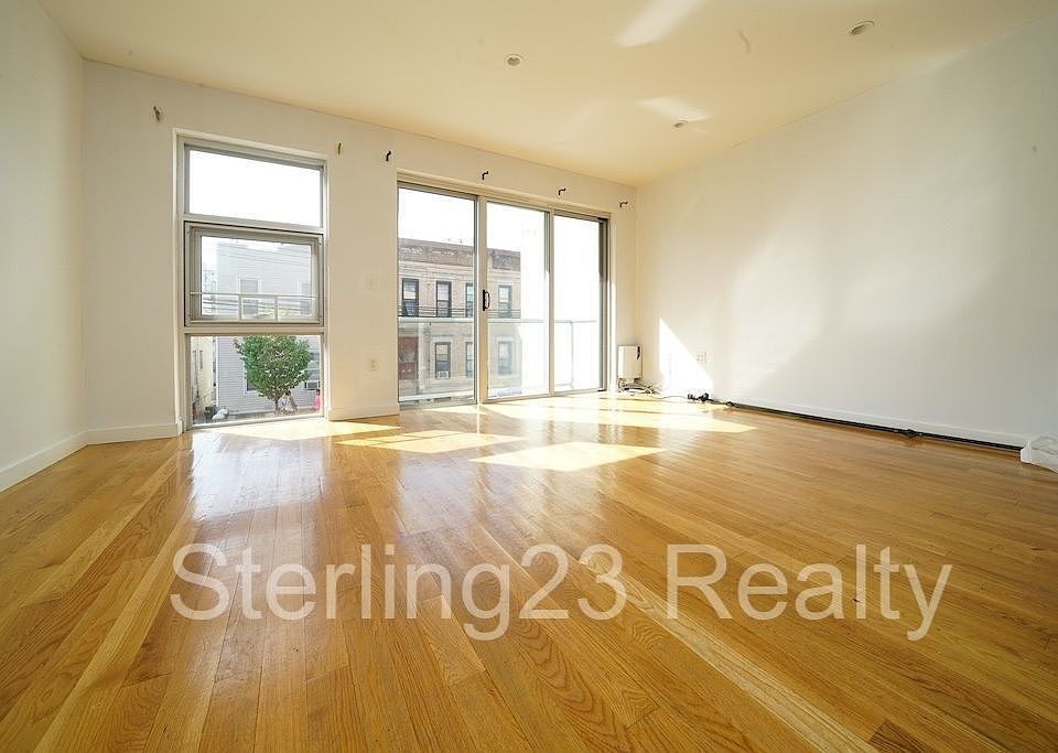 1st image of 25-41 21st St #3