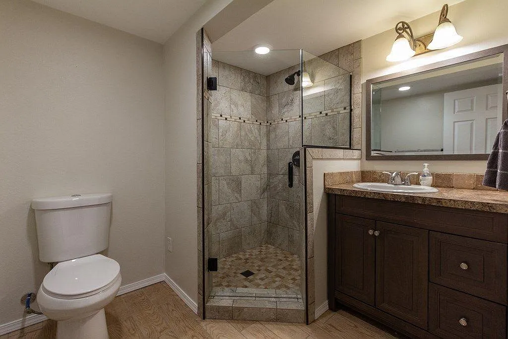 3 bed, 1423 sqft, $2,000 — Photo 4