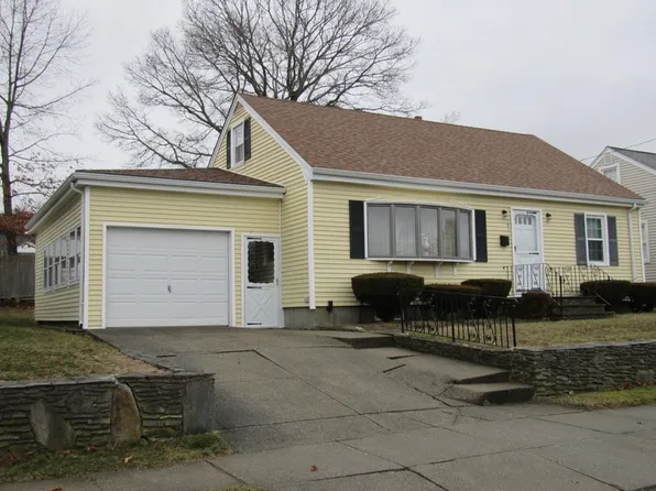 185 Rochambeau St, New Bedford, MA 02745