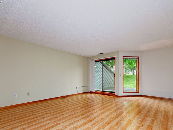 5th image of 13821 NW 10th Ct APT D