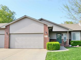 348 Victoria Rd, Newton, KS 67114