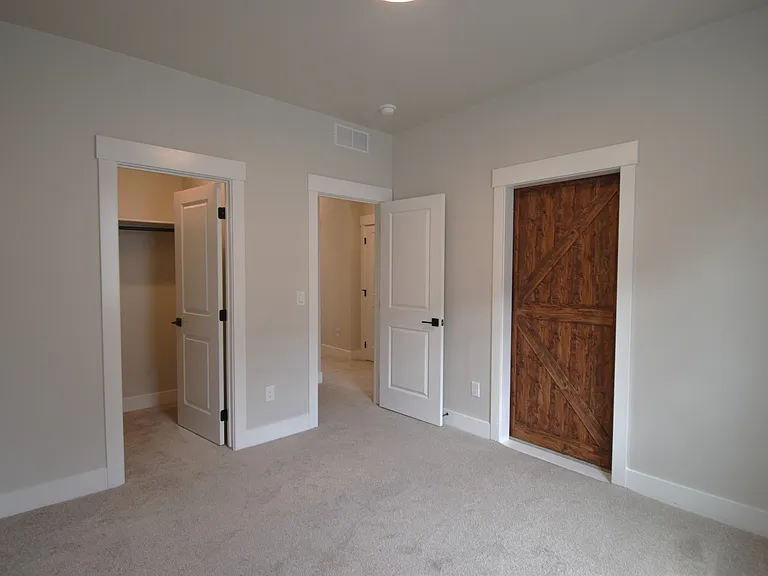 205 S Ripplerock Ln — Photo 9