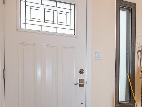 4th image of 88 Lycett Cir