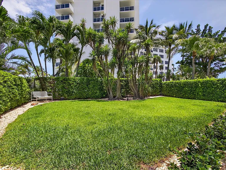 2600 N Flagler Dr #911 — Photo 43